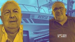 Bernardino De Rubeis e l’assessore alla Sanità Aldo Di Piazza con l’idroambulanza di Lampedusa sullo sfondo